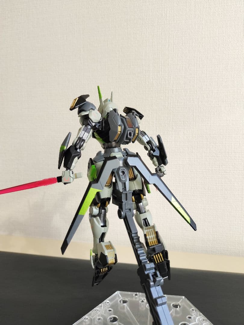 ガンダムエアリアル　オリジナル塗装完成品　水星の魔女　ガンプラ